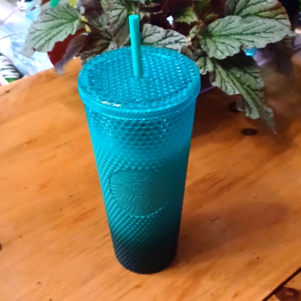 NWT- 24 Oz- Starbucks- Turquoise- ColdCup- Textured/Spikey!!
